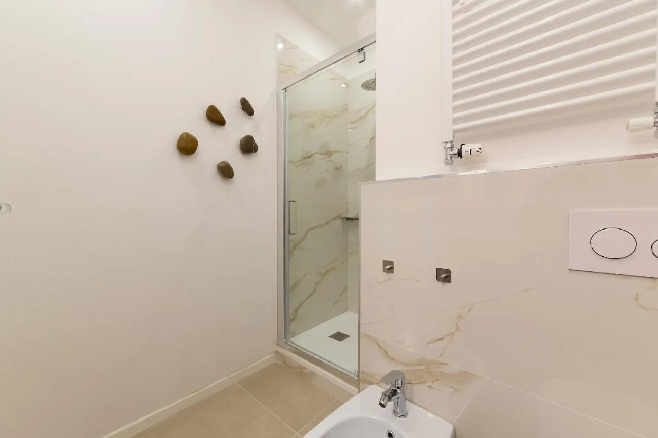 I Host Apartment - Val Strona Milan