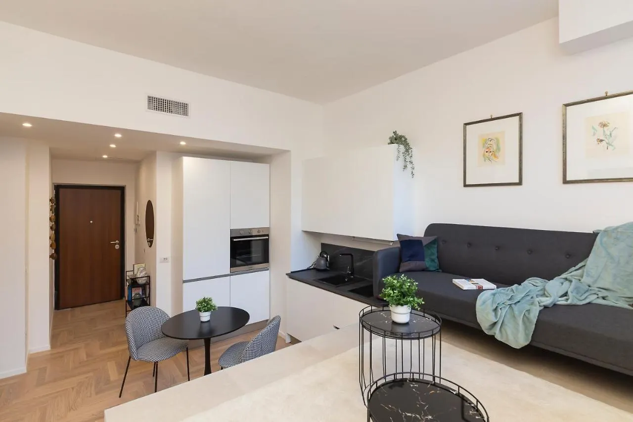 I Host Apartment - Val Strona Milan