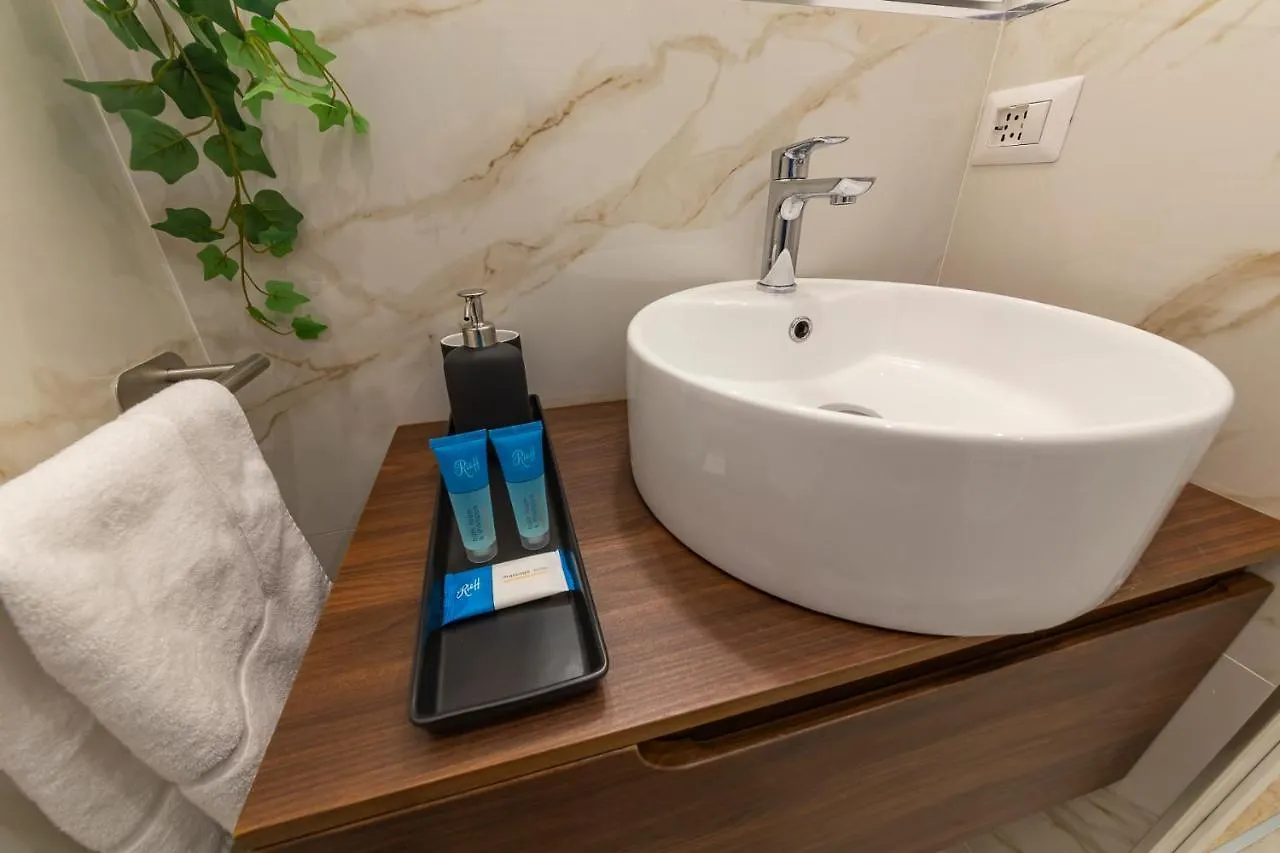 I Host Apartment - Val Strona Milan