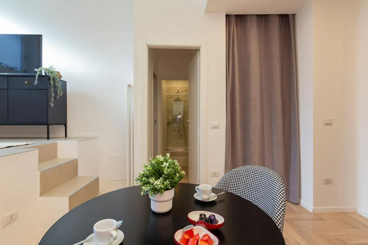 I Host Apartment - Val Strona Milan