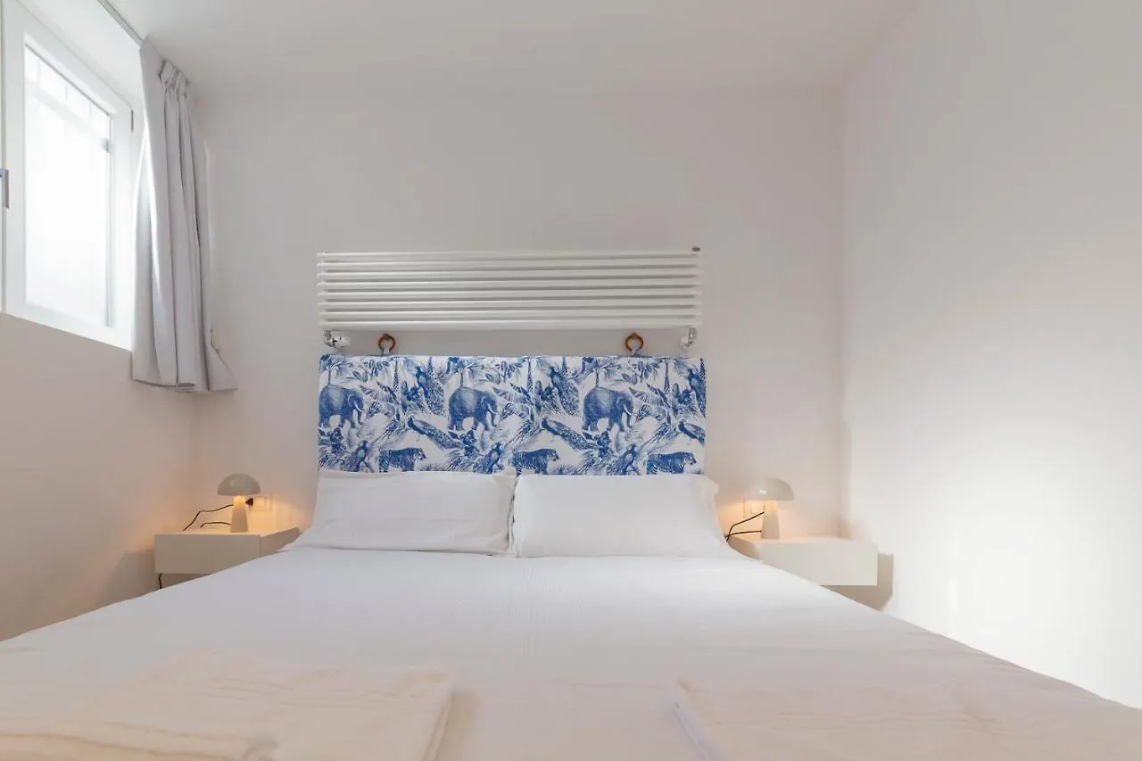 I Host Apartment - Val Strona Milano Italien